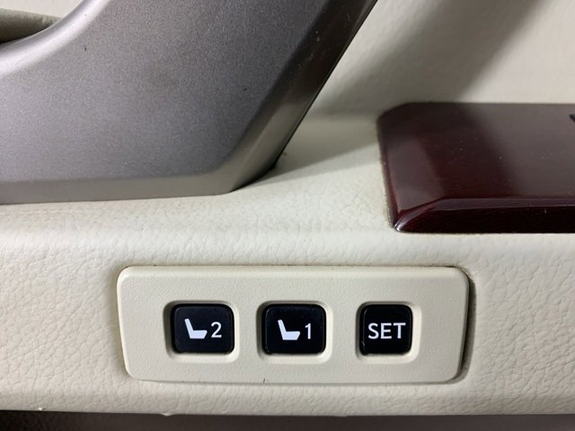 Used 2014 Lexus GX 460 image 17