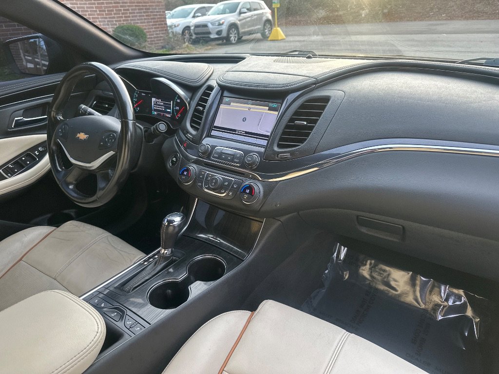 Used 2019 Chevrolet Impala Premier FWD image 18