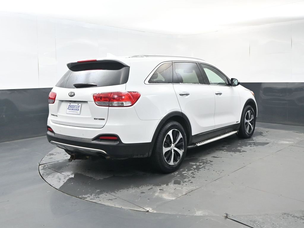 Used 2016 Kia Sorento EX image 5