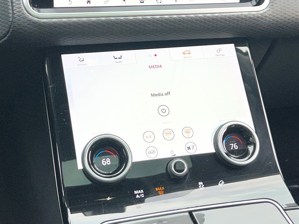 Used 2018 Land Rover Range Rover Velar S image 23