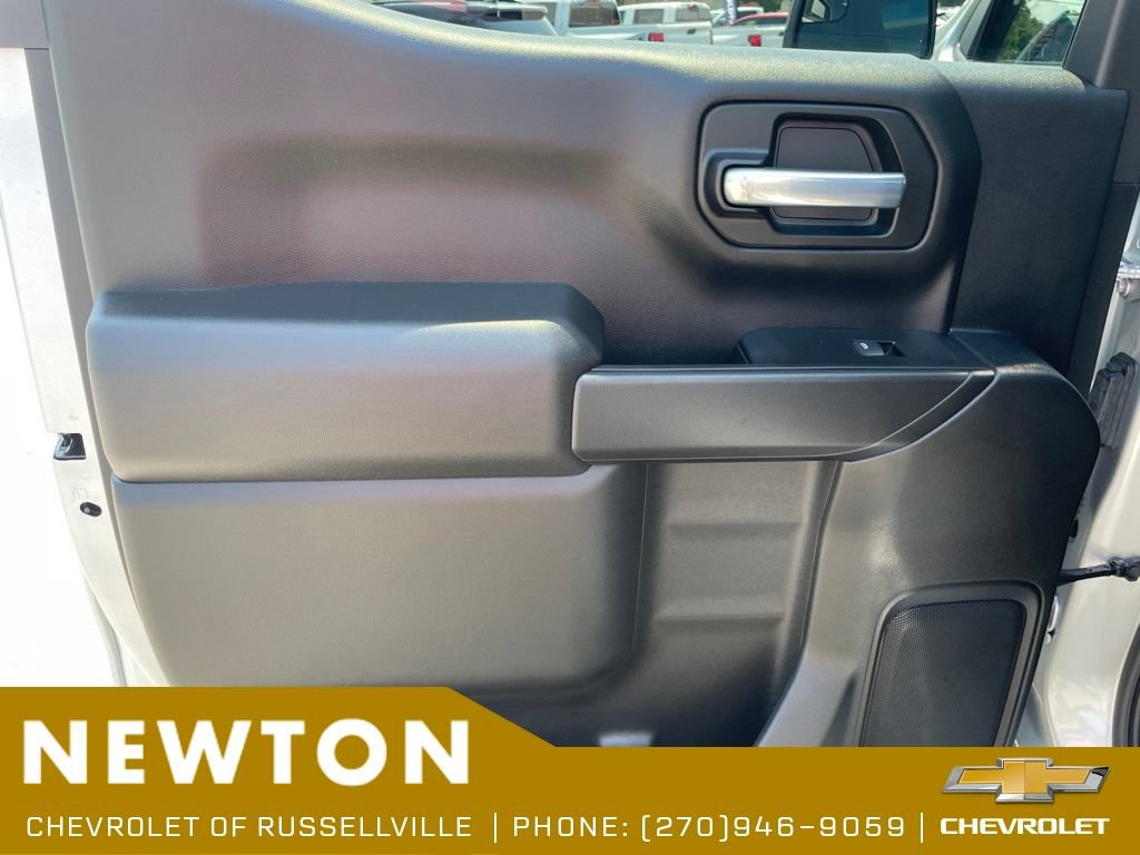 Used 2021 Chevrolet Silverado 1500 LT AWD/4WD image 35