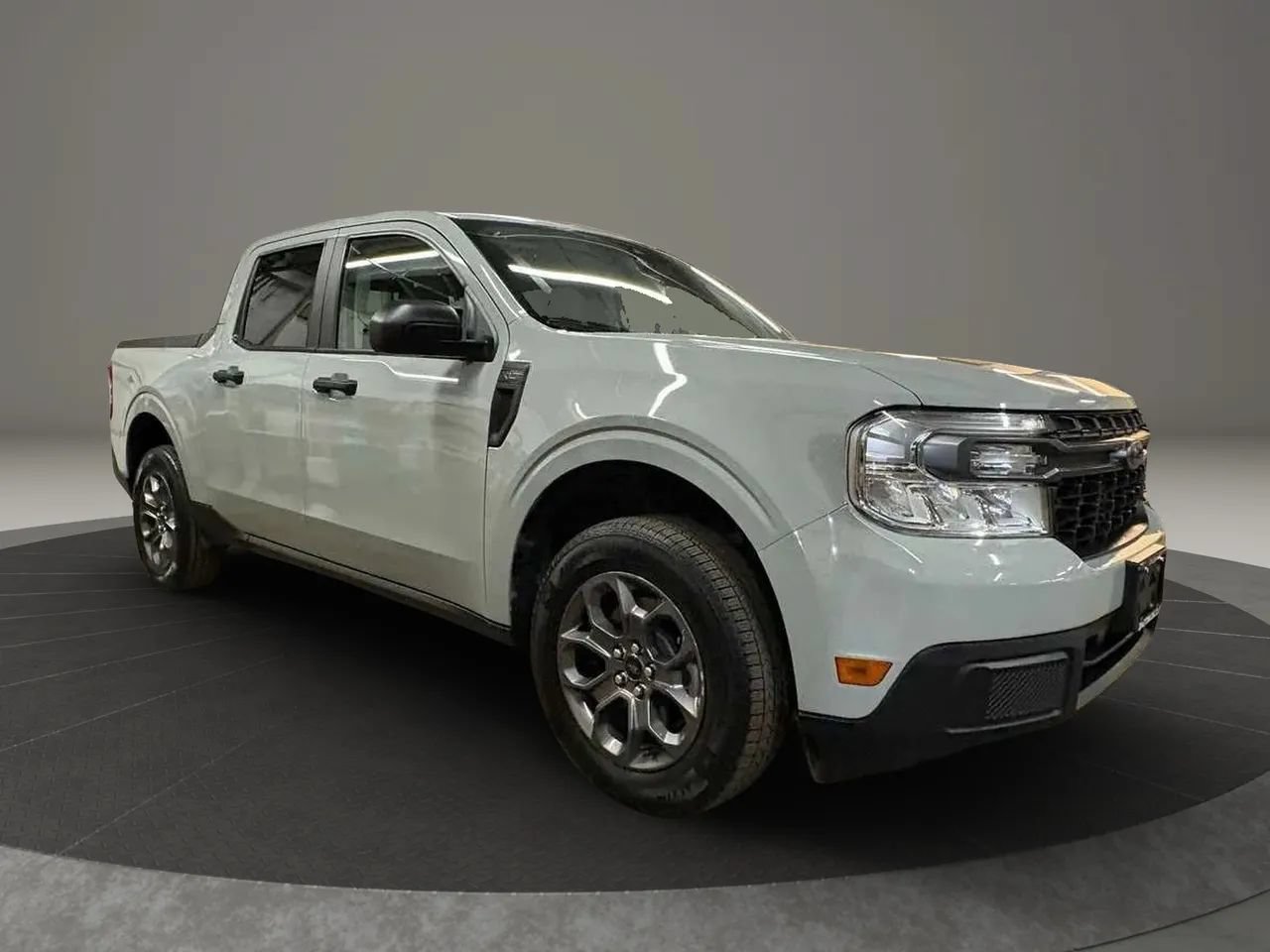 Used 2022 Ford Maverick XLT w/ Equipment Group 300A Standard AWD/4WD image 2