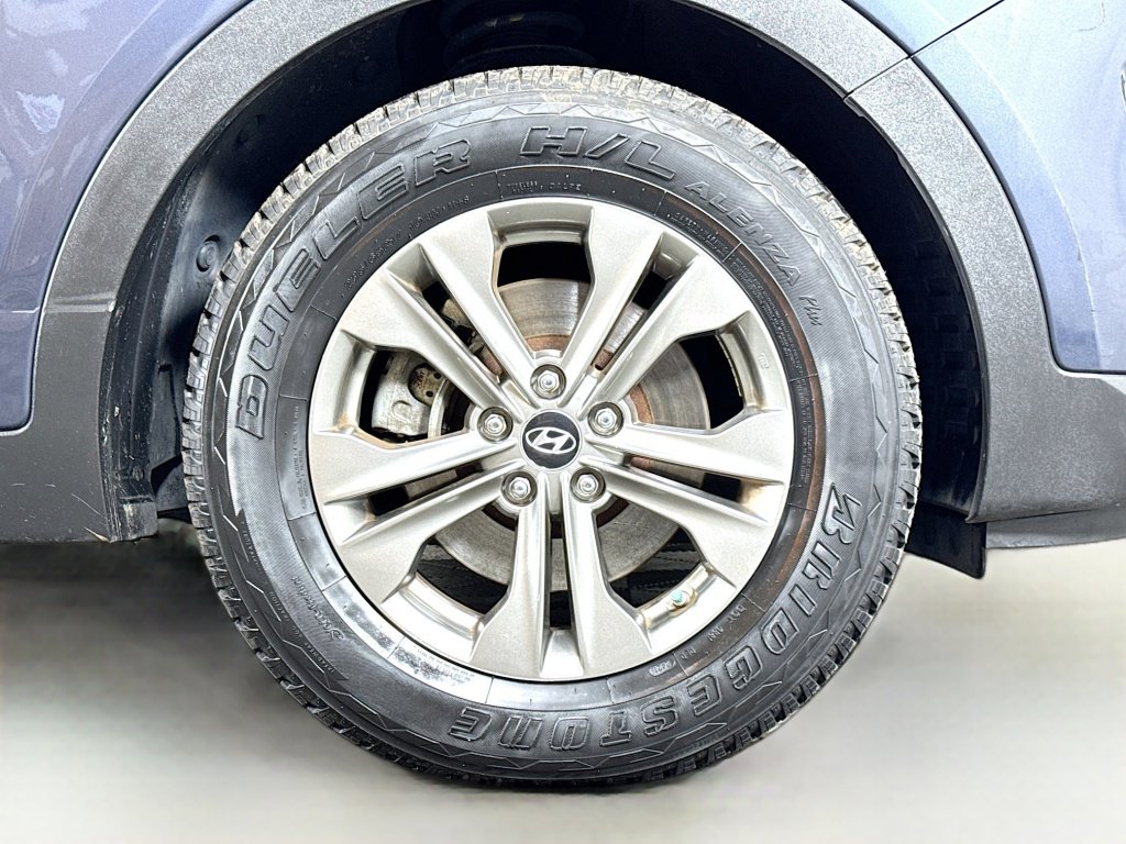 Used 2014 Hyundai Santa Fe Sport image 9