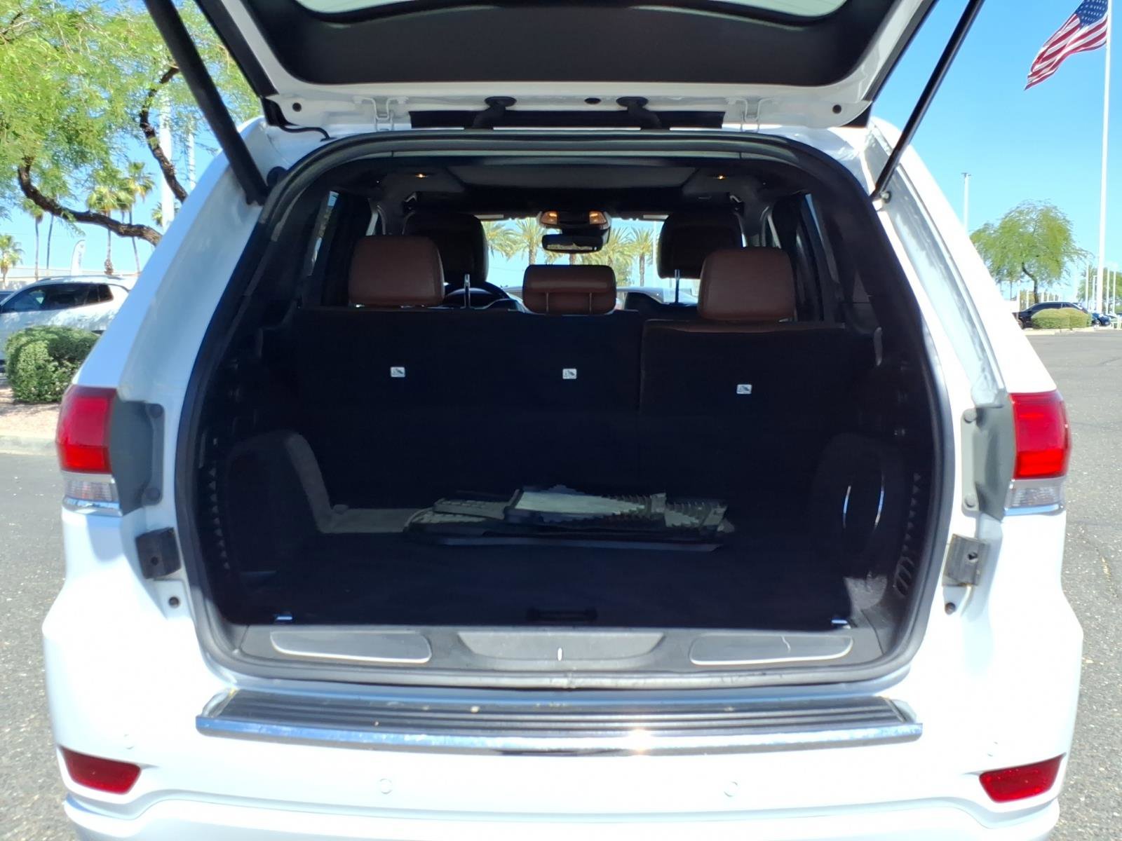 Used 2020 Jeep Grand Cherokee Overland image 18