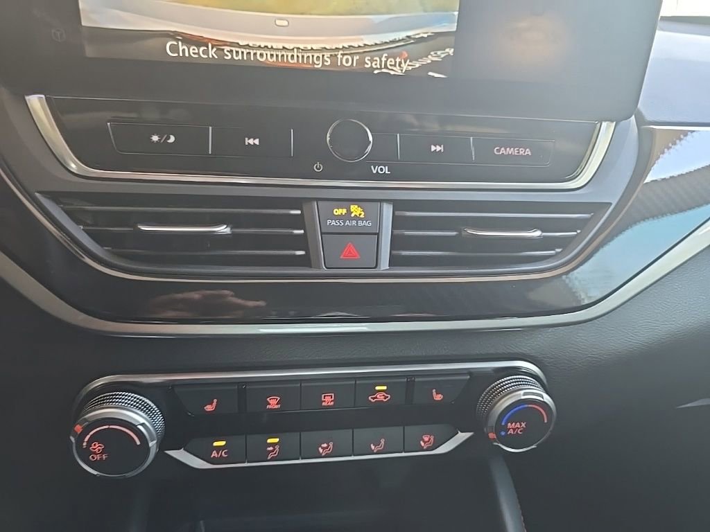 Used 2024 Nissan Altima 2.5 SR w/ SR Premium Package image 20