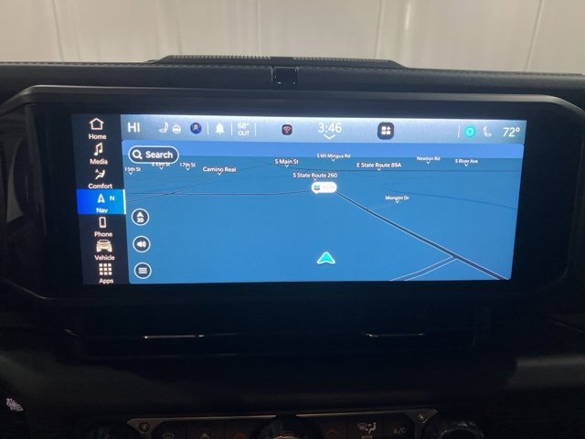 Used 2024 Jeep Wrangler Rubicon w/ Technology Group image 16