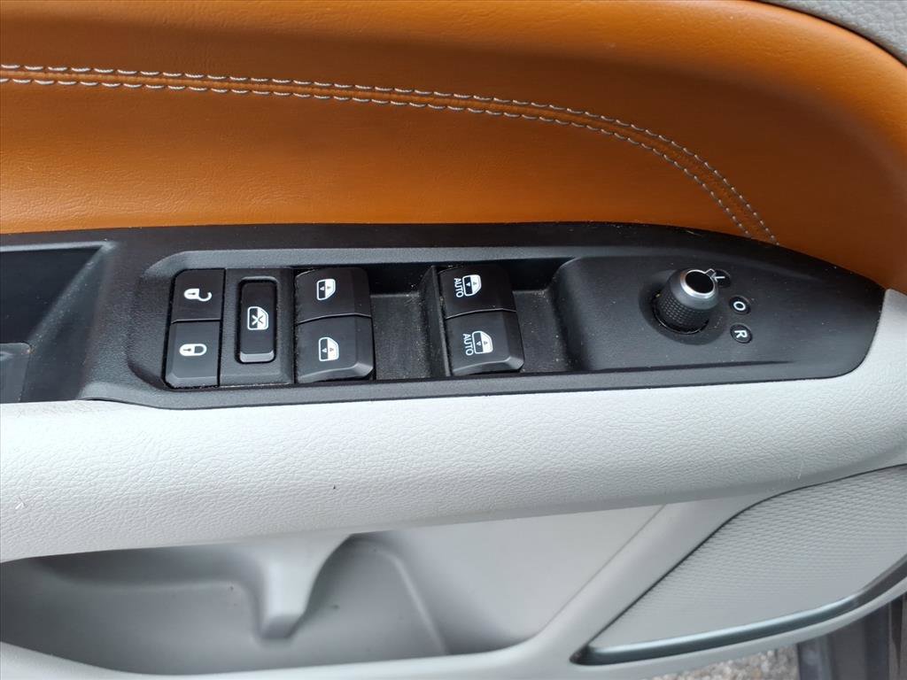 Used 2024 Jeep Compass Limited AWD/4WD image 24