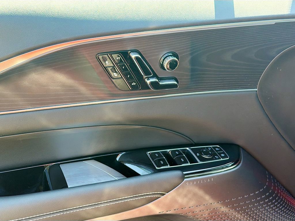 New 2025 Cadillac Lyriq Sport image 18