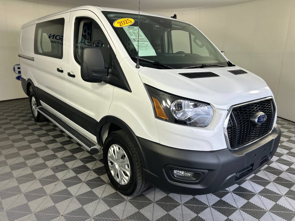 Used 2025 Ford Transit 250 Low Roof w/ Exterior Upgrade Package RWD image 3