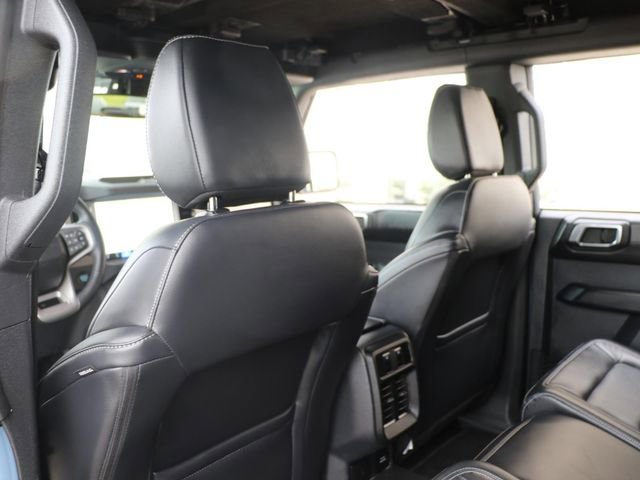 Used 2025 Ford Bronco Outer Banks AWD/4WD image 17