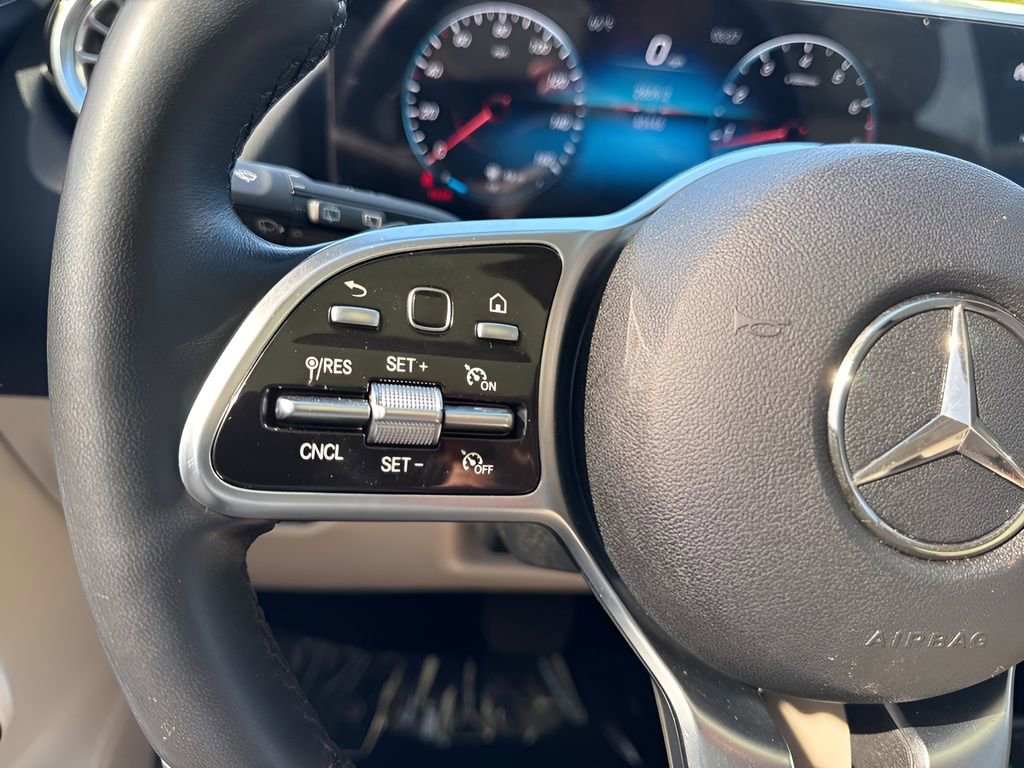 Used 2022 Mercedes-Benz GLA 250 4MATIC image 15