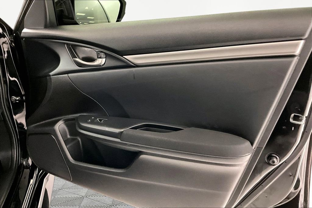Used 2018 Honda Civic Sport image 22