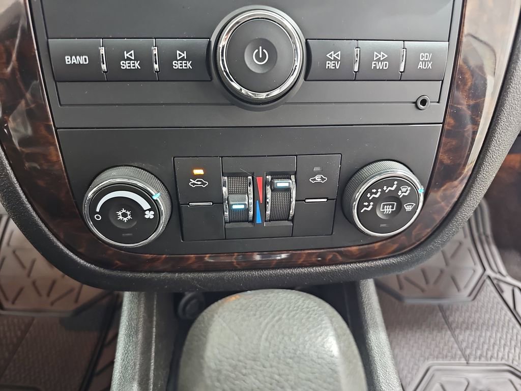 Used 2015 Chevrolet Impala LT w/ LT Sunroof Package image 27