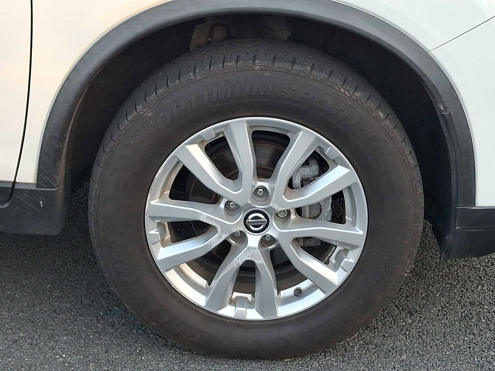 Used 2020 Nissan Rogue SV image 8