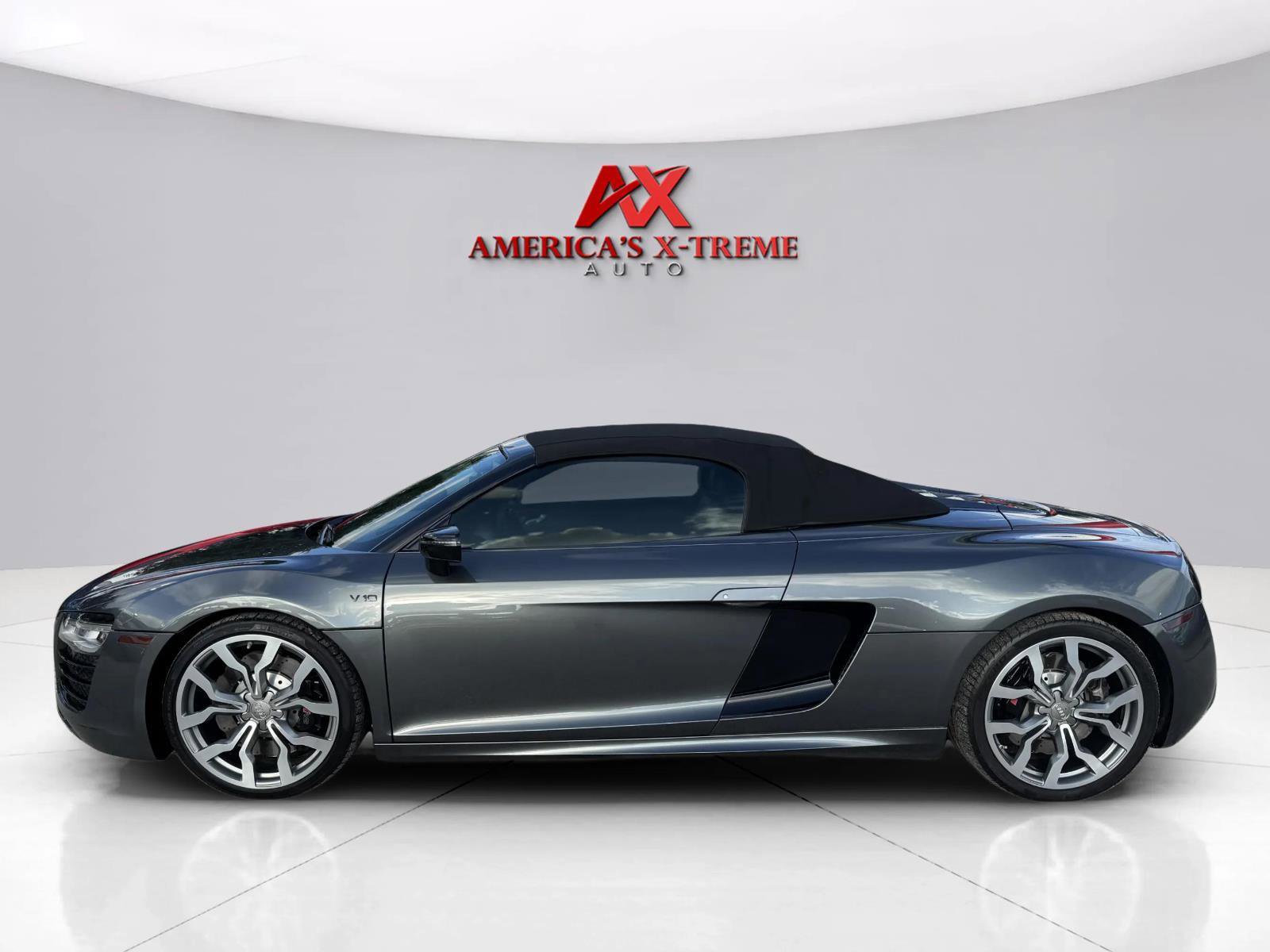 Used 2014 Audi R8 V10 AWD/4WD image 2