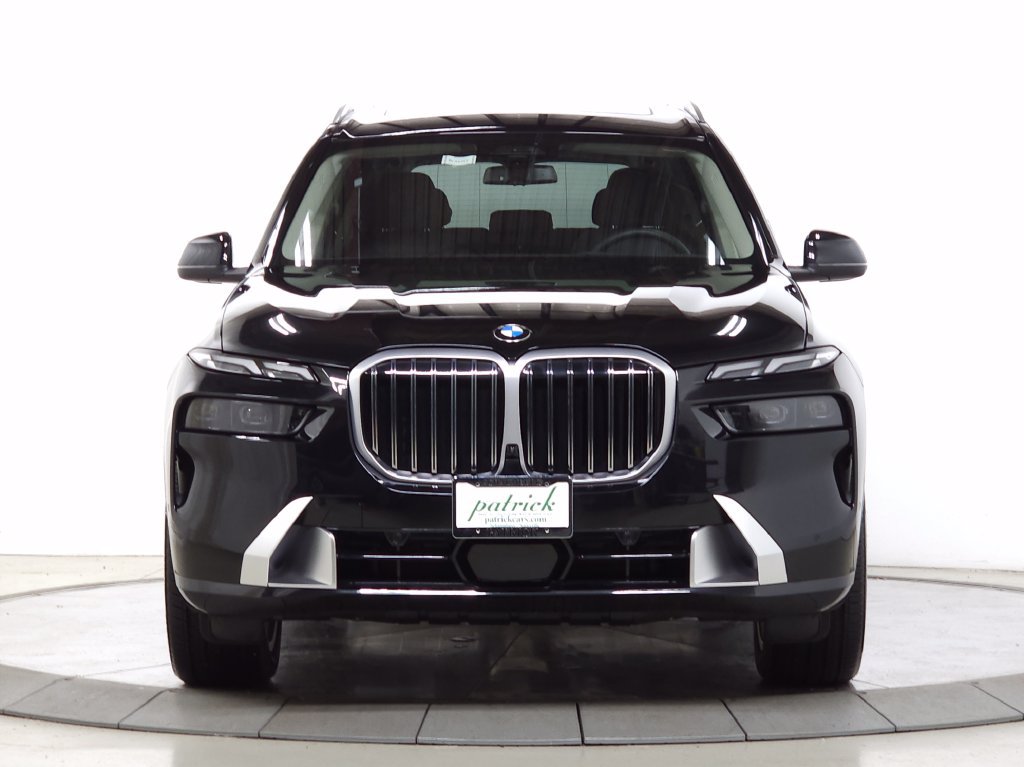 Used 2026 BMW X7 xDrive40i AWD/4WD image 2
