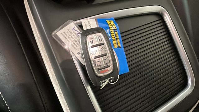 Used 2024 Chrysler Pacifica Touring-L FWD image 20