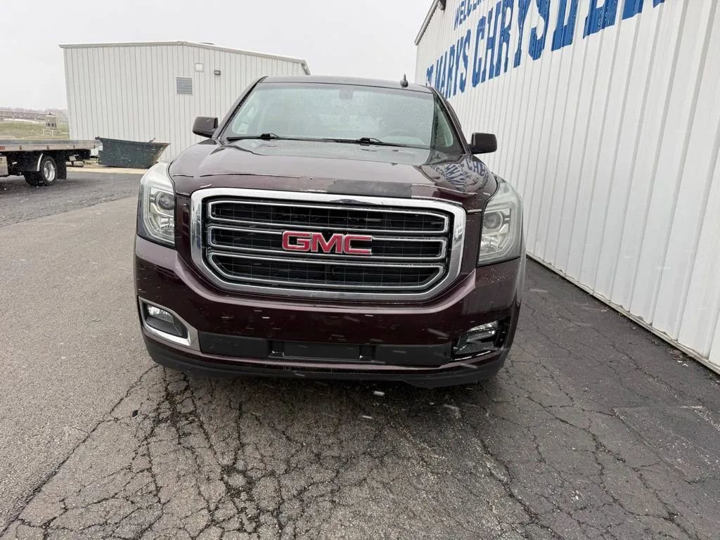 Used 2017 GMC Yukon SLE w/ SLE Value Package AWD/4WD image 3