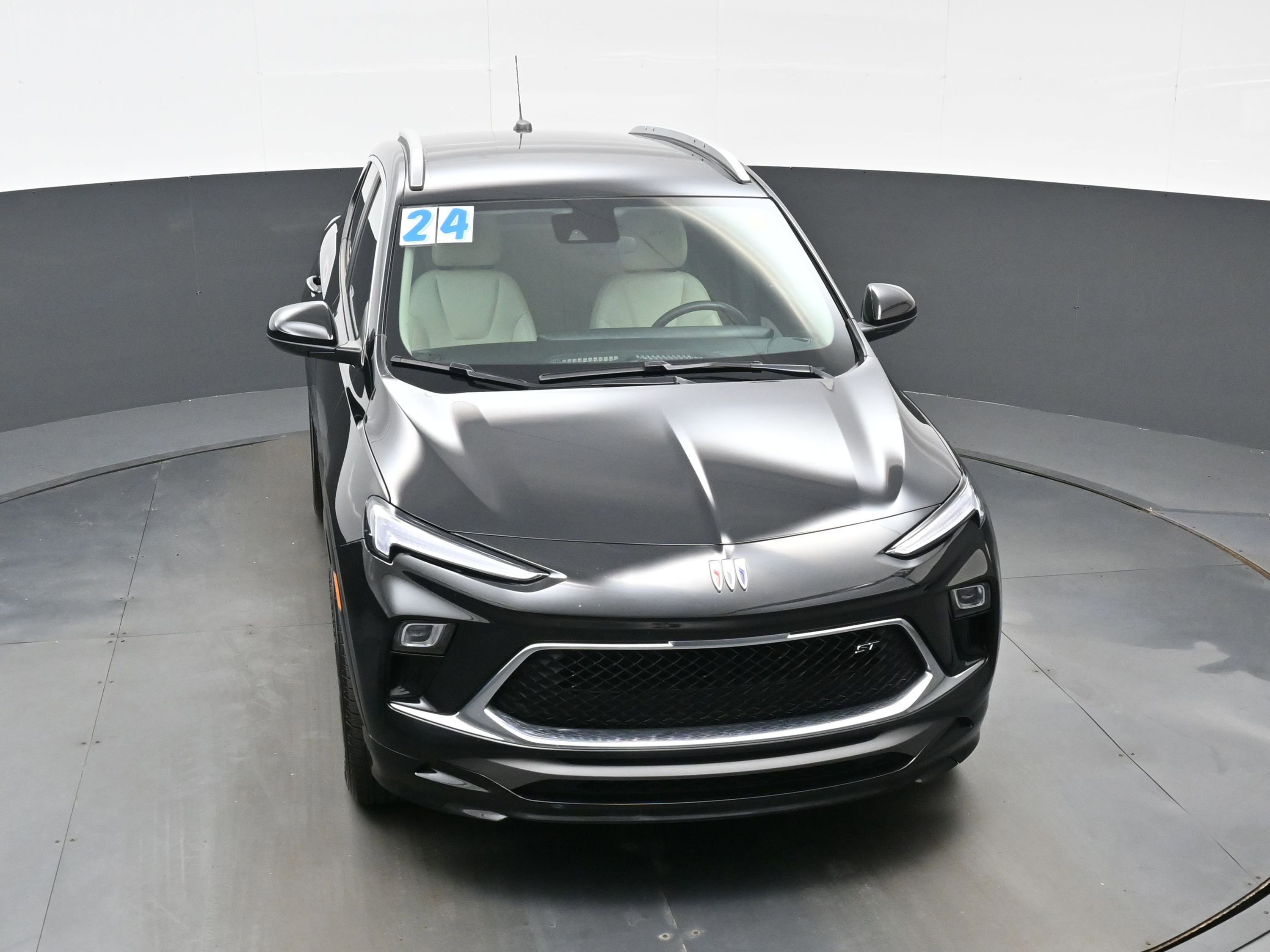 Used 2024 Buick Encore GX Sport Touring FWD image 39