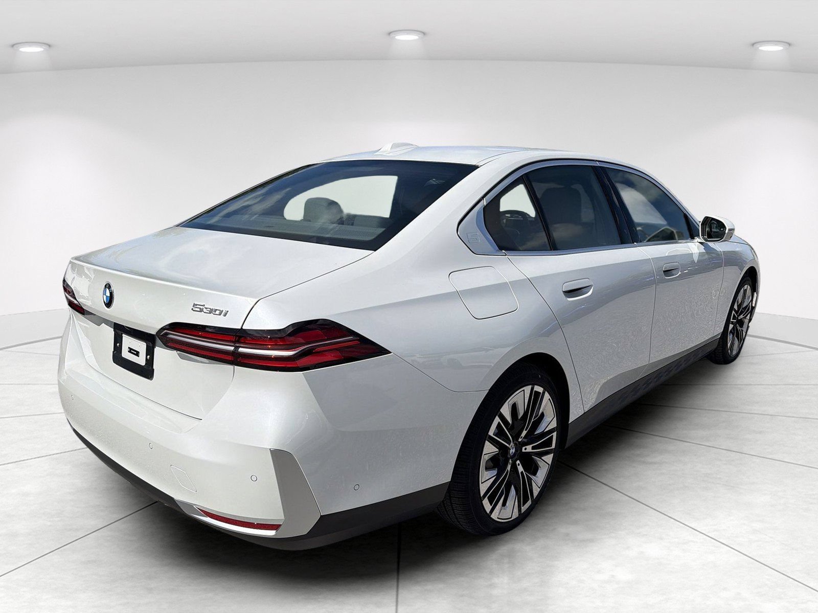 New 2027 BMW 530i RWD image 4
