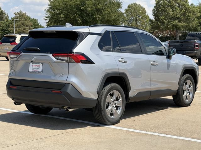 Certified 2025 Toyota RAV4 LE AWD/4WD image 4