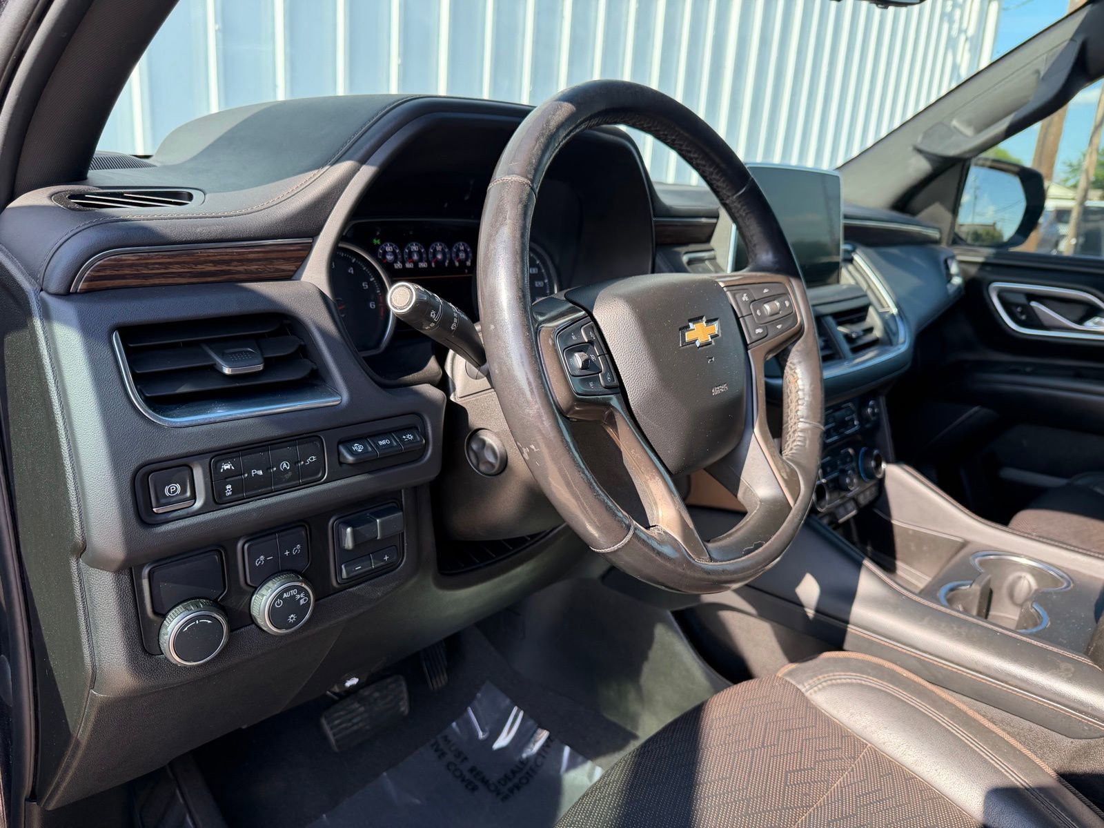 Used 2021 Chevrolet Tahoe High Country w/ Premium Package RWD image 15