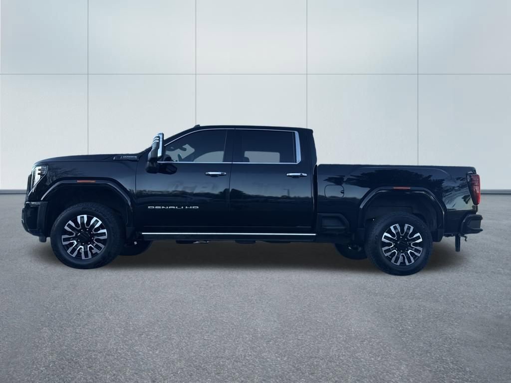 Used 2024 GMC Sierra 2500 Denali Ultimate image 4