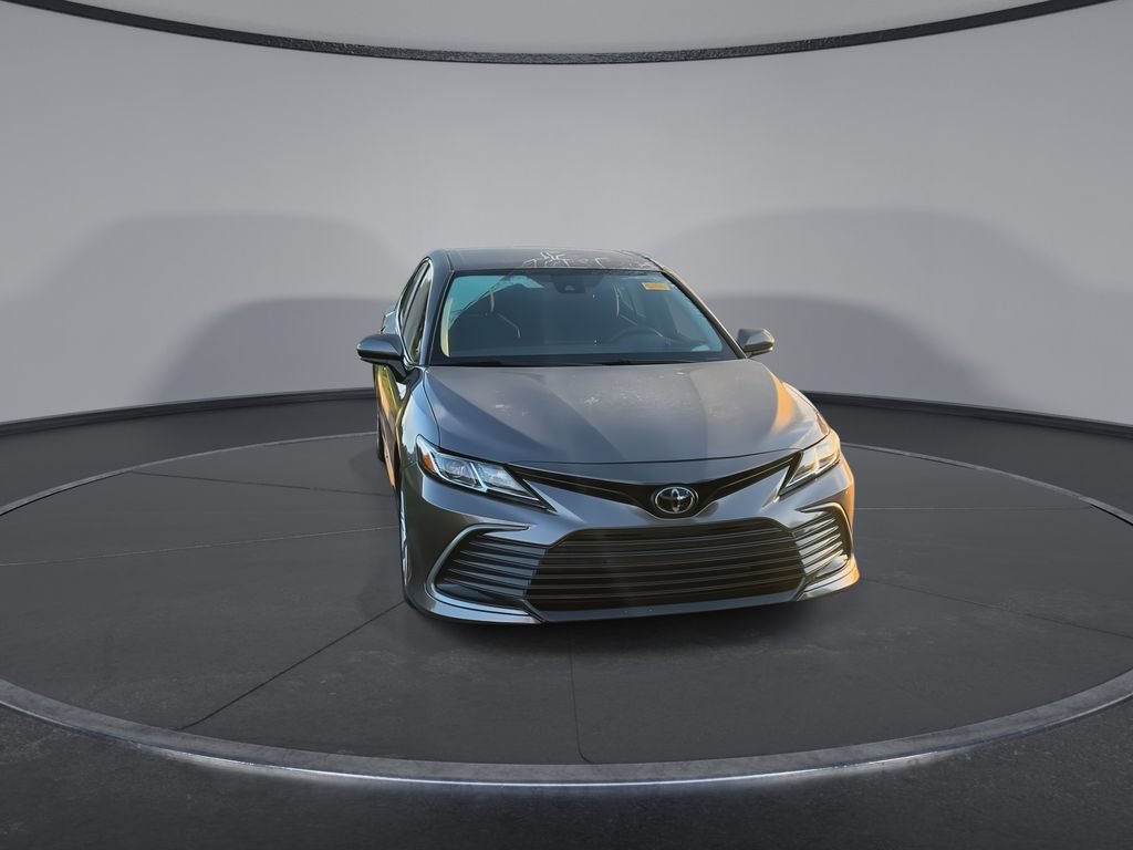 Used 2023 Toyota Camry LE FWD image 3