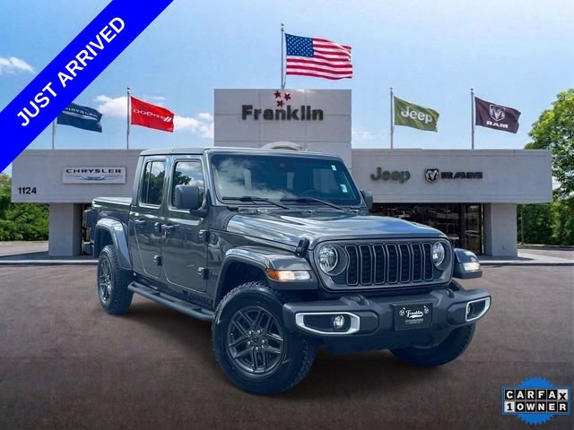 Used 2024 Jeep Gladiator Sport AWD/4WD video 1
