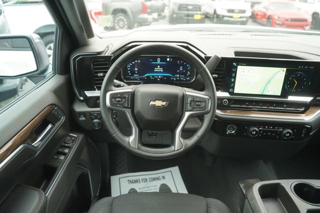 Used 2023 Chevrolet Silverado 1500 LT AWD/4WD image 21