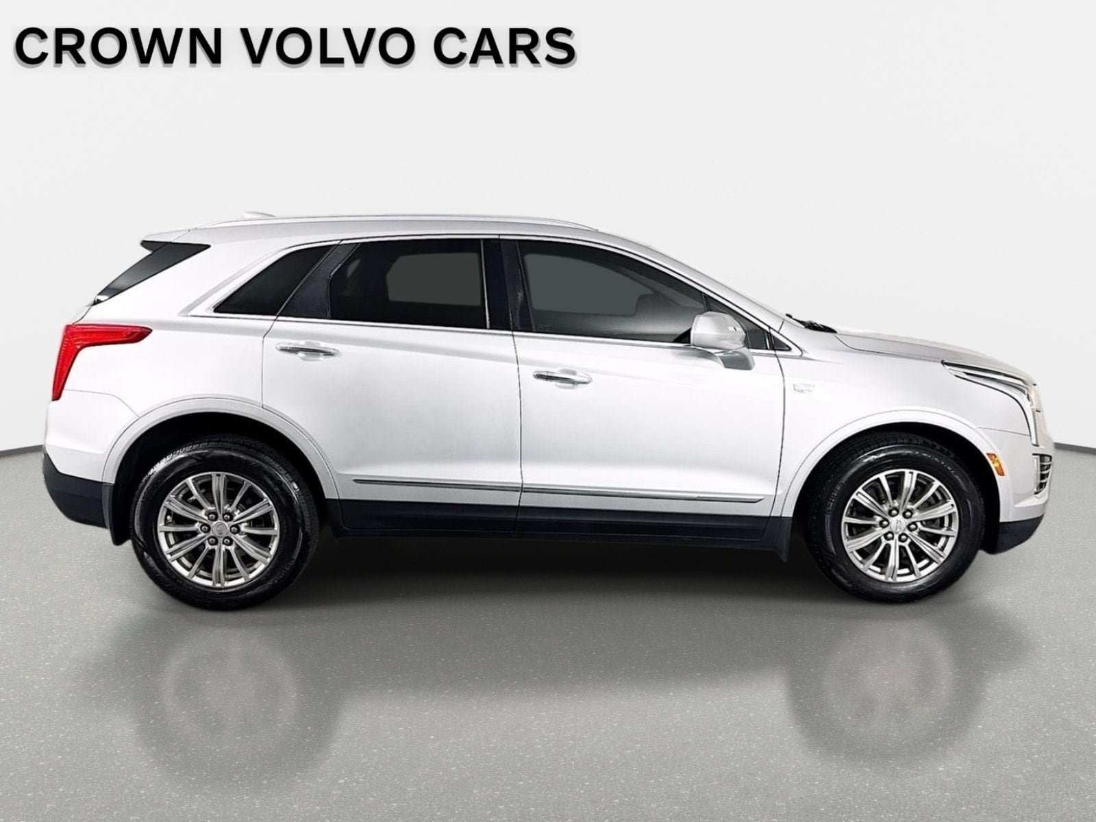 Used 2018 Cadillac XT5 Luxury AWD/4WD image 4
