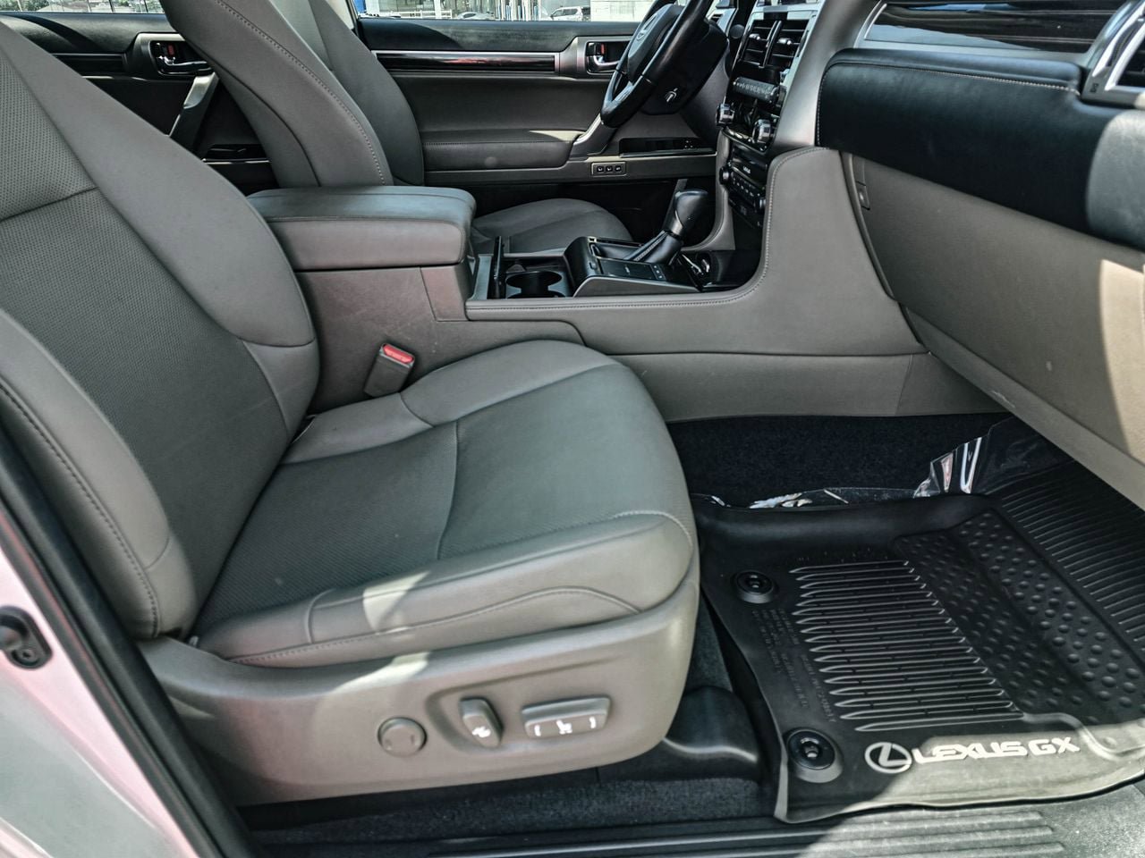 Used 2022 Lexus GX 460 Premium AWD/4WD image 42