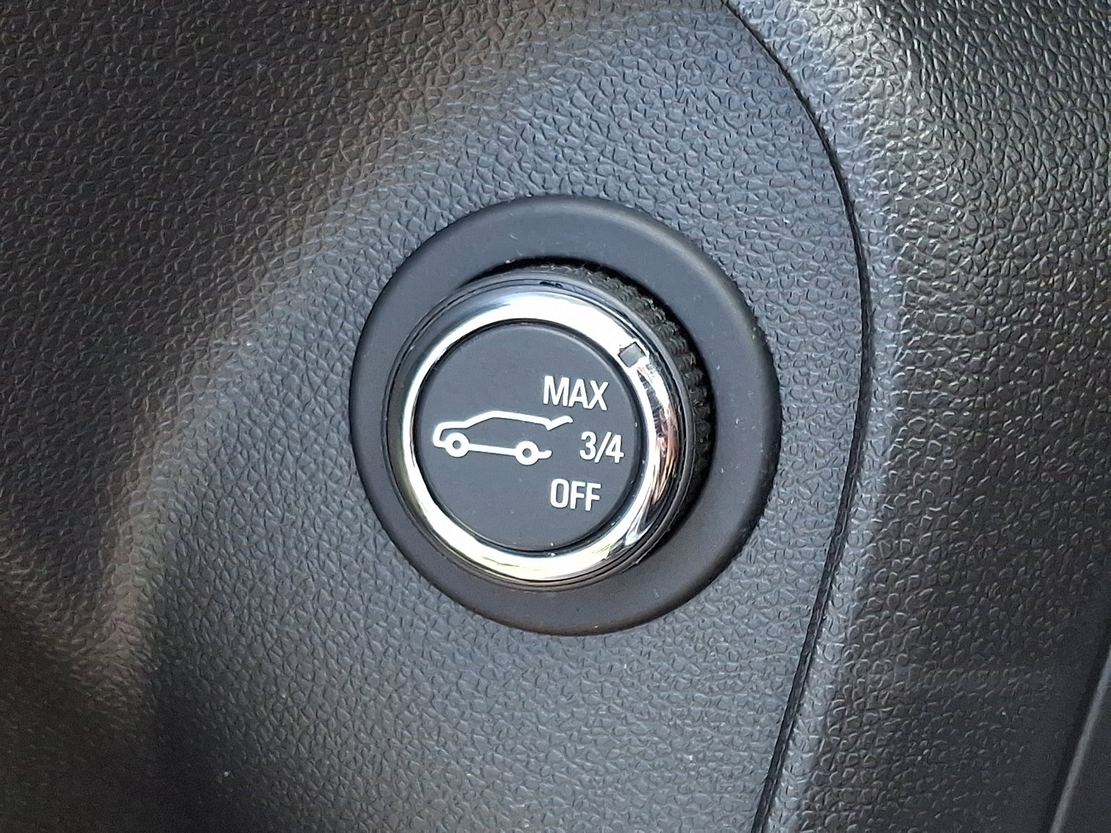 Used 2024 Buick Encore GX Avenir w/ Avenir Convenience Package AWD/4WD image 25