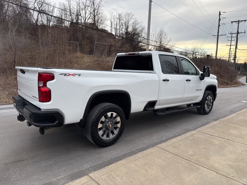Used 2024 Chevrolet Silverado 2500 Custom w/ Custom Value Package image 7