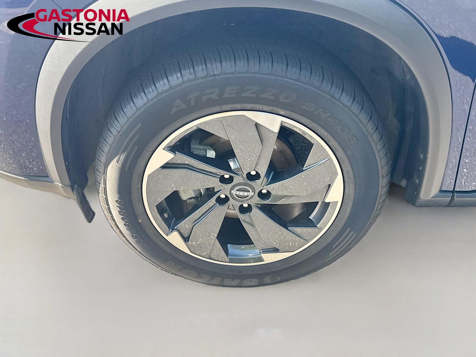 Used 2024 Nissan Rogue SV AWD/4WD image 38