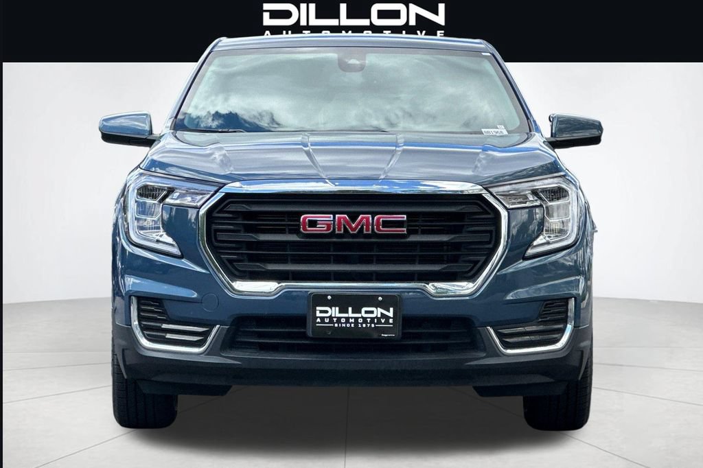 Used 2024 GMC Terrain SLE AWD/4WD image 9