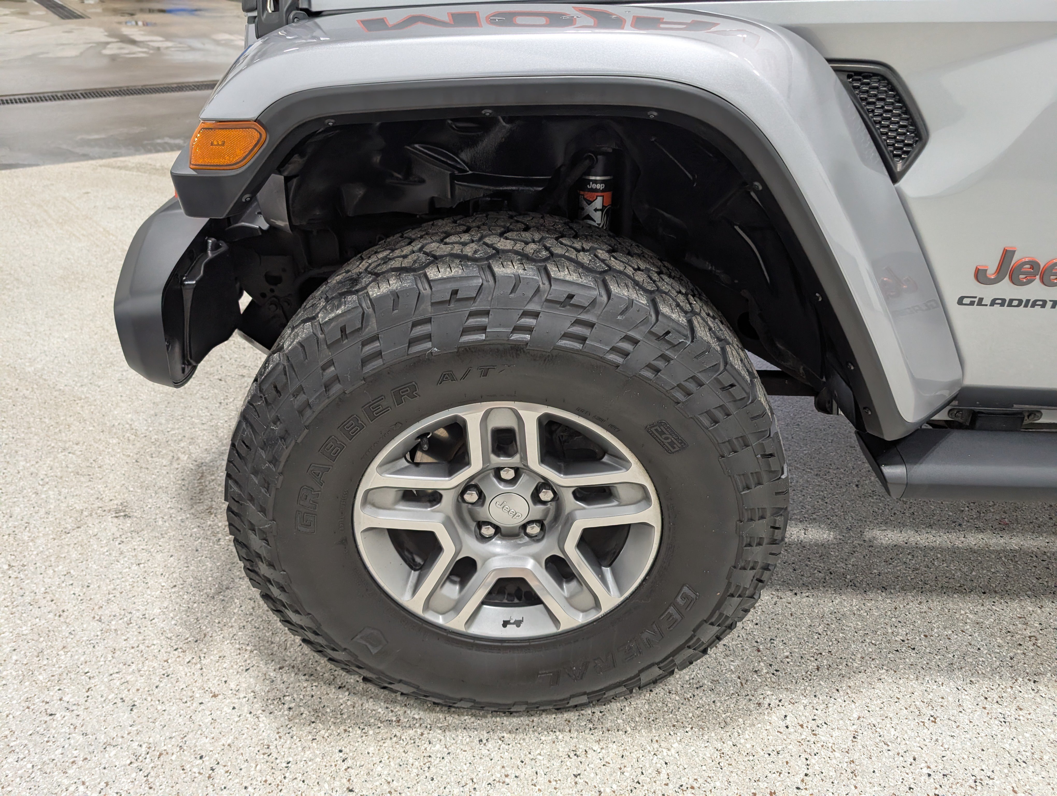 Used 2021 Jeep Gladiator Mojave AWD/4WD image 11