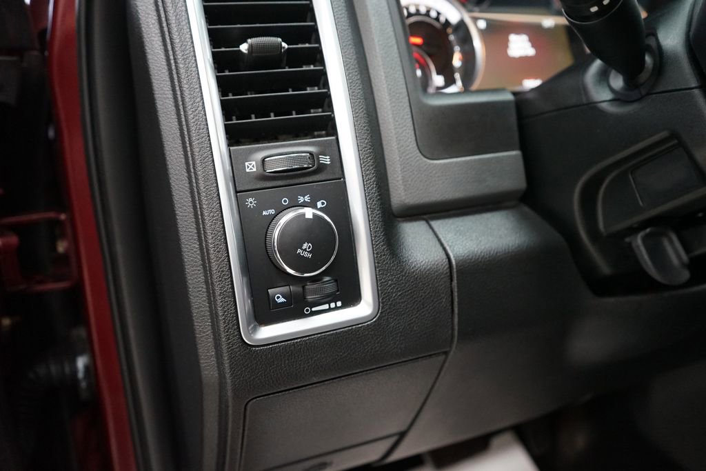 Used 2018 RAM 1500 Big Horn image 28