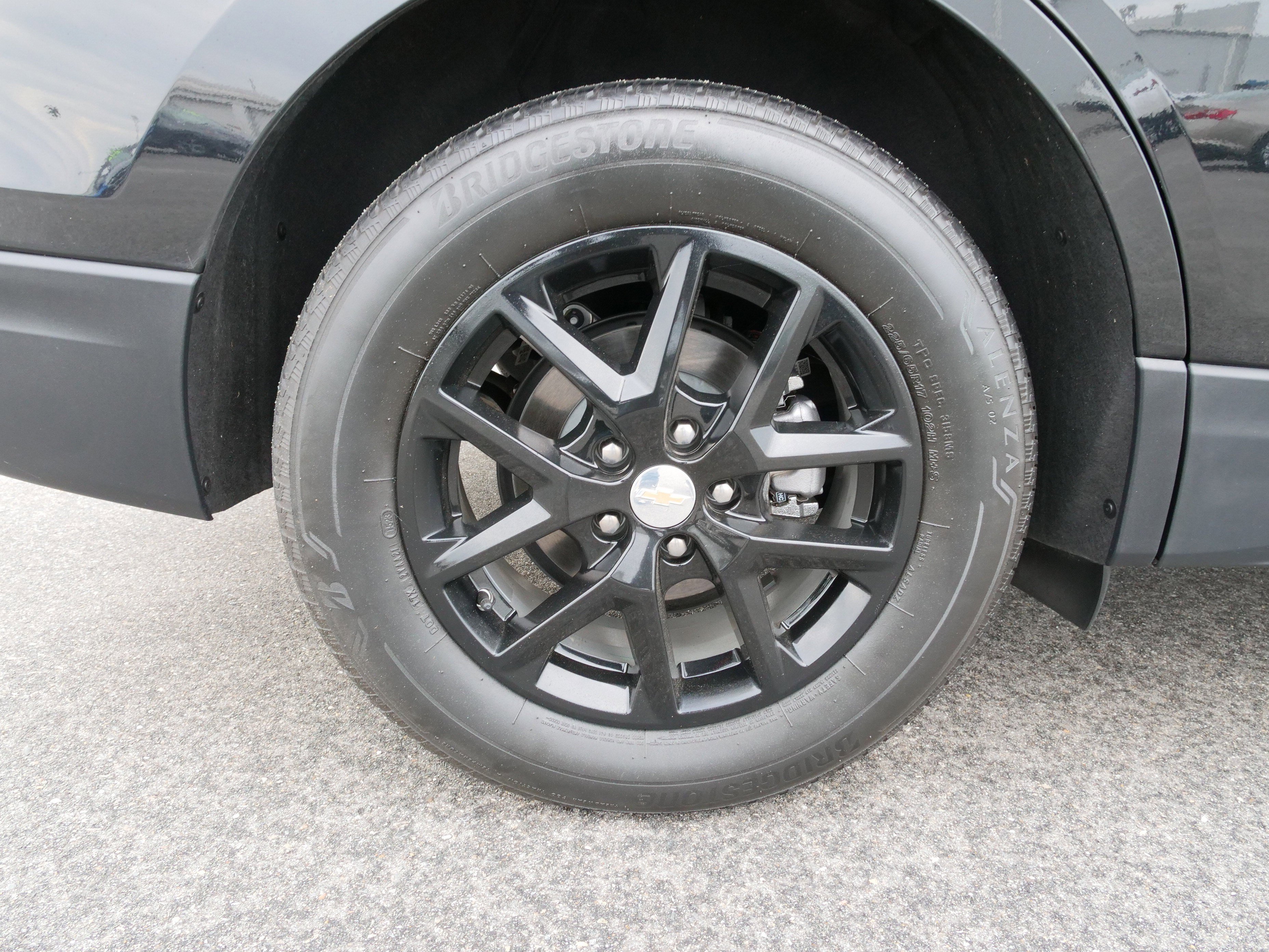 Used 2023 Chevrolet Equinox LT w/ Driver Convenience Package image 11