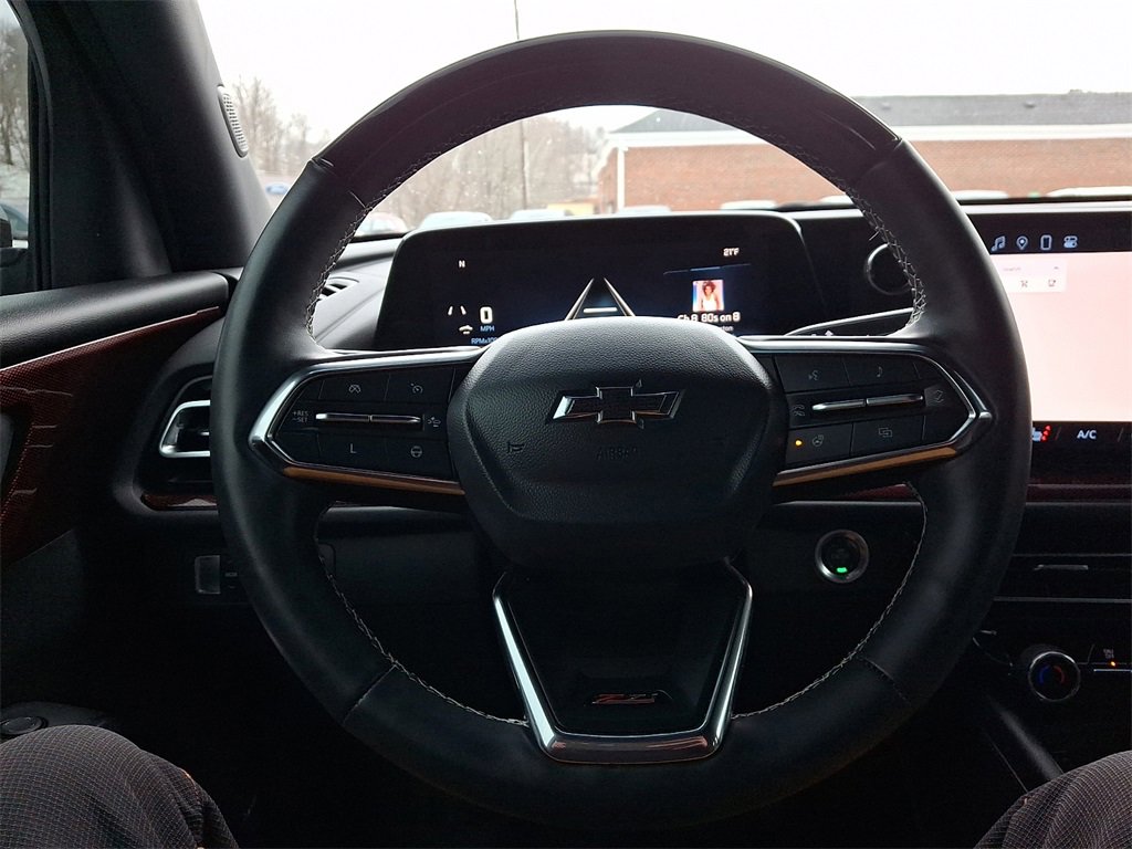 Used 2024 Chevrolet Traverse Z71 w/ Enhanced Driving Package image 19