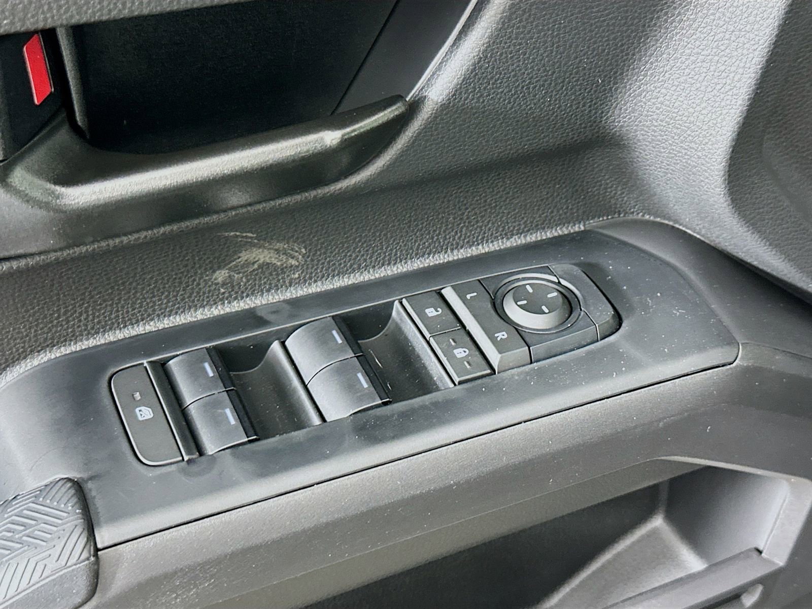 New 2025 Toyota Tacoma SR5 image 18