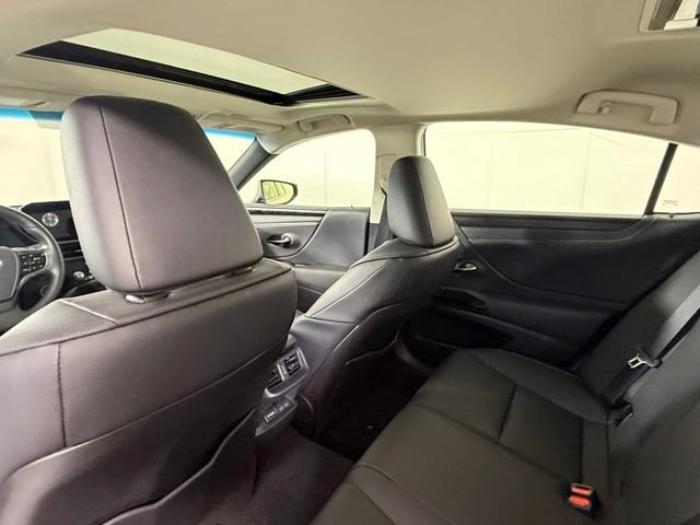 Used 2025 Lexus ES 350 w/ Premium Package FWD image 27