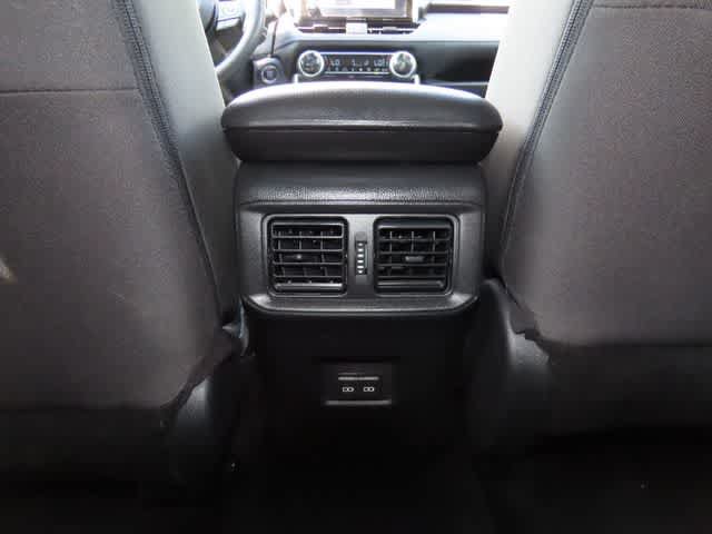 Used 2025 Toyota RAV4 XLE AWD/4WD image 22