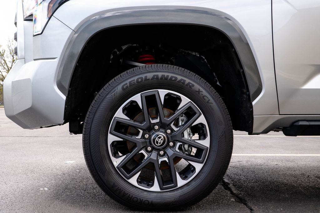 New 2026 Toyota Tundra Limited AWD/4WD image 10