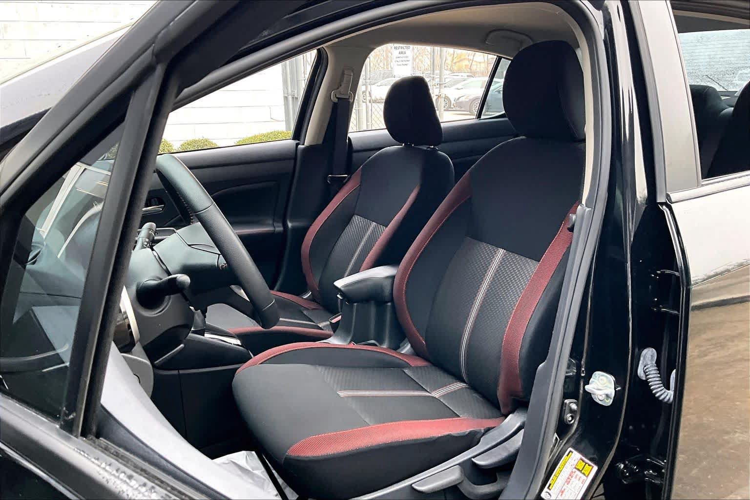 Certified 2025 Nissan Versa SR w/ Trunk Package FWD image 8