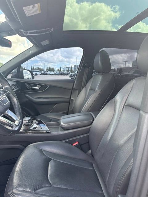 Used 2017 Audi Q7 2.0T Premium Plus w/ Premium Plus Package AWD/4WD image 8