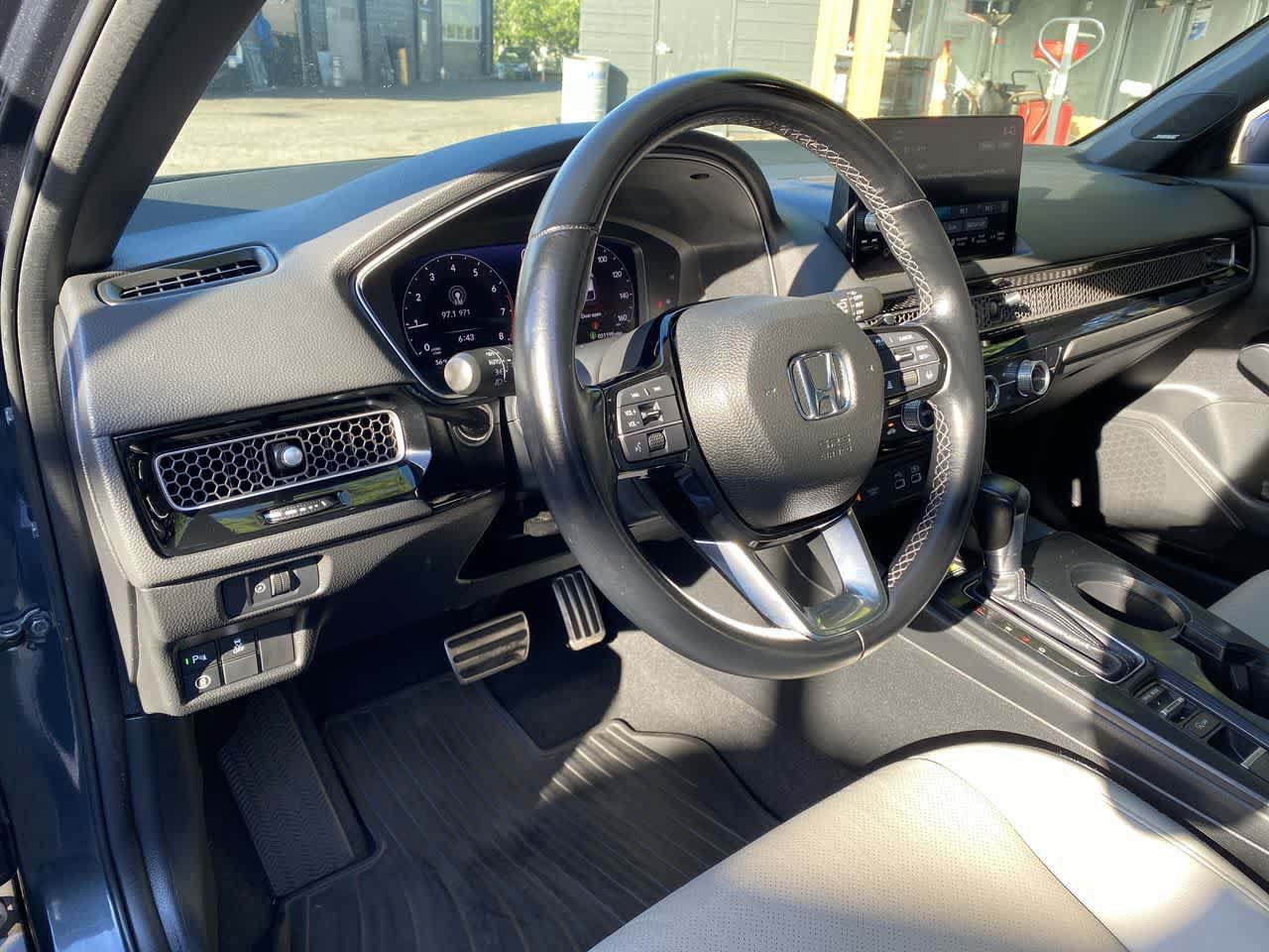 Used 2022 Honda Civic Sport Touring image 2