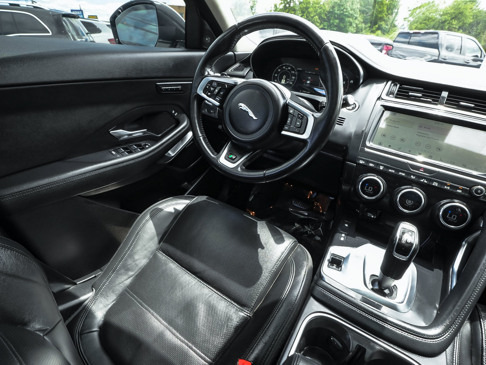 Used 2020 Jaguar E-PACE SE AWD/4WD image 44