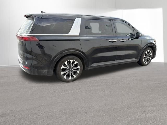 Used 2024 Kia Carnival EX FWD image 4