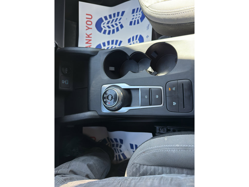 Used 2022 Ford Escape SE w/ Cold Weather Package image 16